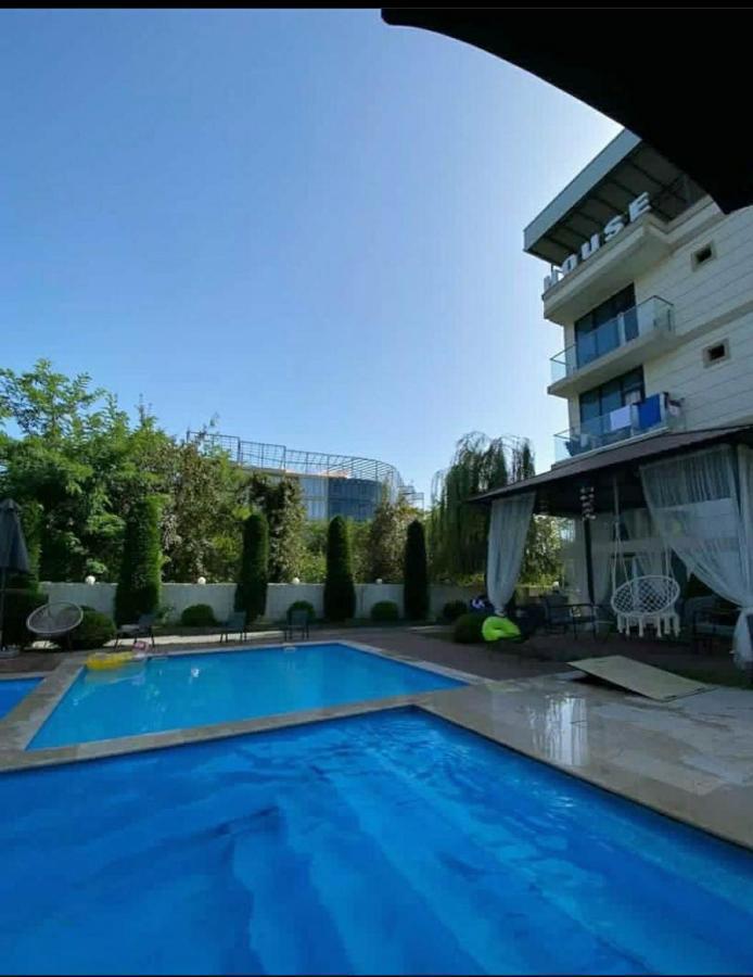 New House Kobuleti Exterior foto